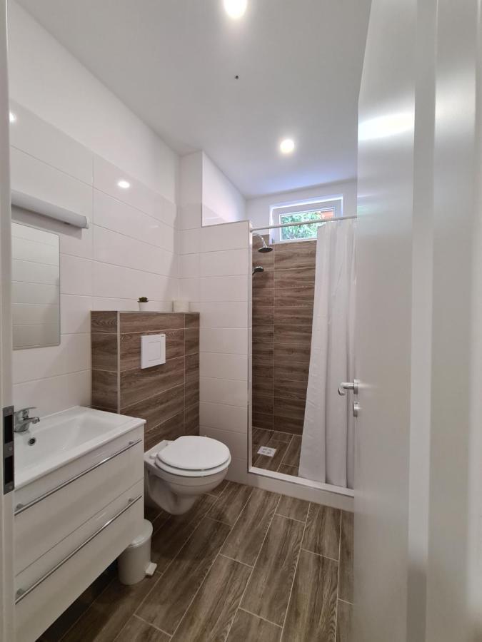 Oet Fenyo Apartmanhaz Siofok Dış mekan fotoğraf