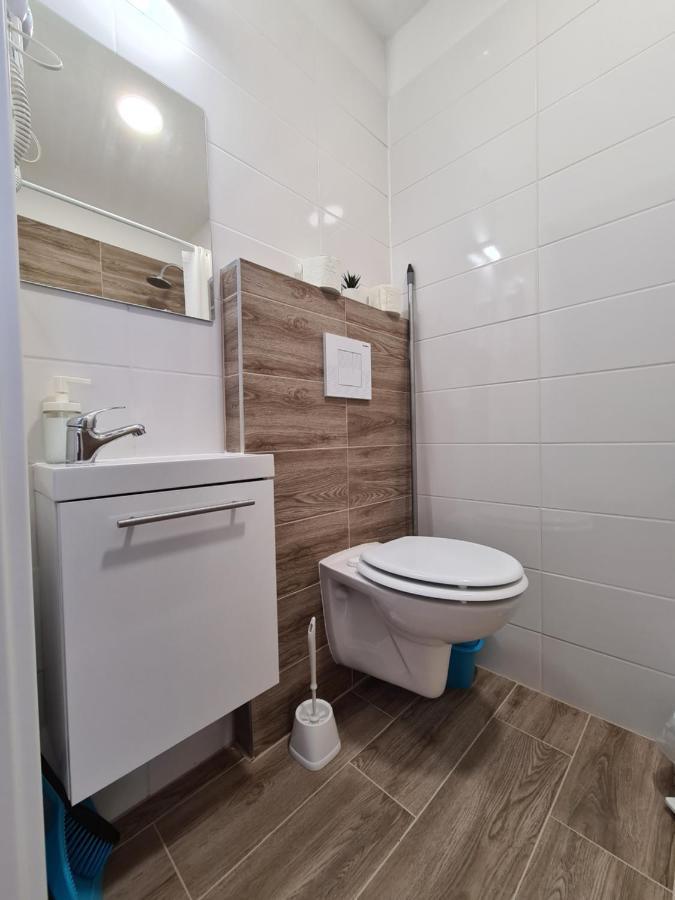 Oet Fenyo Apartmanhaz Siofok Dış mekan fotoğraf